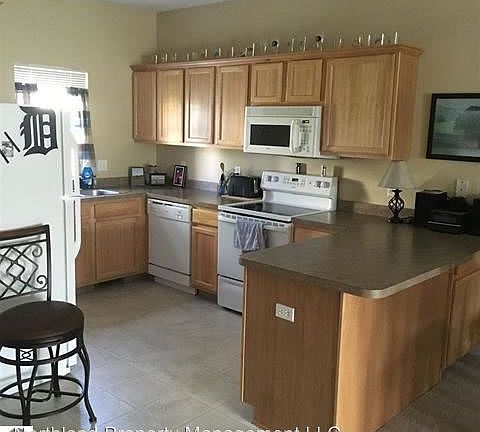 3rd image of 1491 Kent St Unit 3