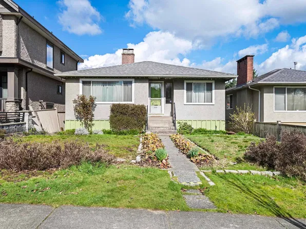 3281 E 2nd Ave, Vancouver, BC V5M 1G2