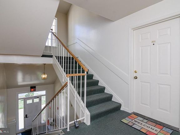 4th image of 11010 Koman Cir #197