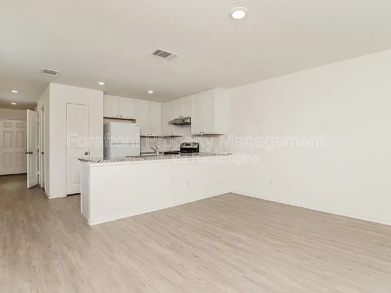20305 Andalusite Way — Photo 5