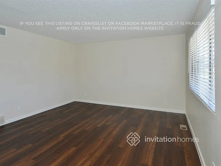 5524 Elkhart St — Photo 4