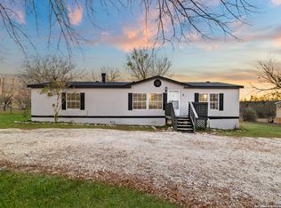 125 County Road 3822, San Antonio, TX 78253