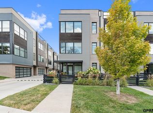 1236 S 10th St, Omaha, NE 68108