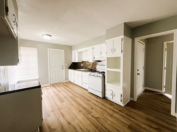 3rd image of 244 NW 84th St #316-83-1