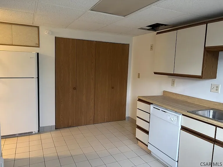 2853 Rean St #3 — Photo 8