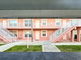 4550 SE 5th Pl APT 202, Cape Coral, FL 33904
