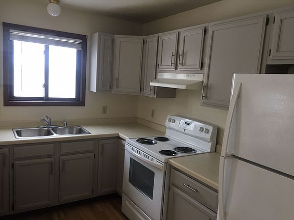 2nd image of 4727 Fairfax St