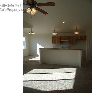 5th image of 509 E 28th Street Dr