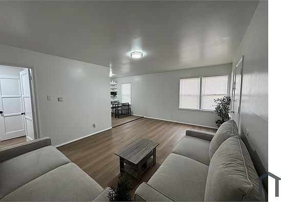 2nd image of 13201 Avalon Blvd