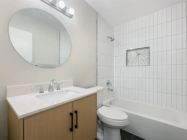 1513 Braes Ridge Dr #B — Photo 17