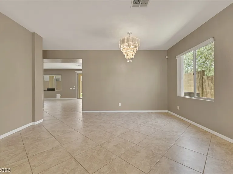 2501 Bechamel Pl — Photo 3