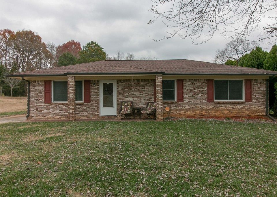 1st image of 206 Sherry Ct