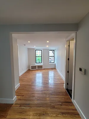 Rented by Lodger Corp | media 15