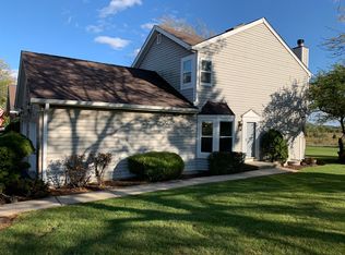 466 Nicole Dr APT D, Bartlett, IL 60103