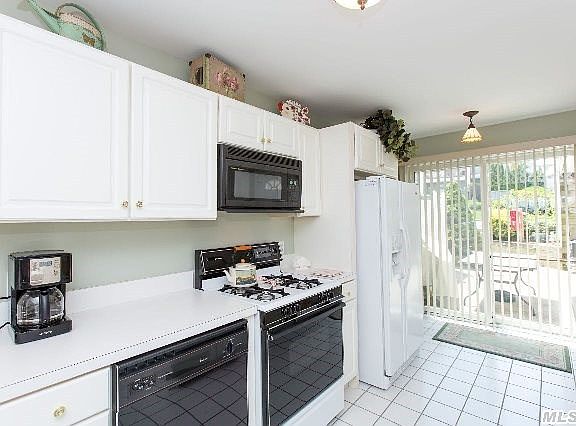 5th image of 807 Bluffs Dr N
