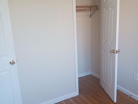 5th image of 832 E 218th St APT 2