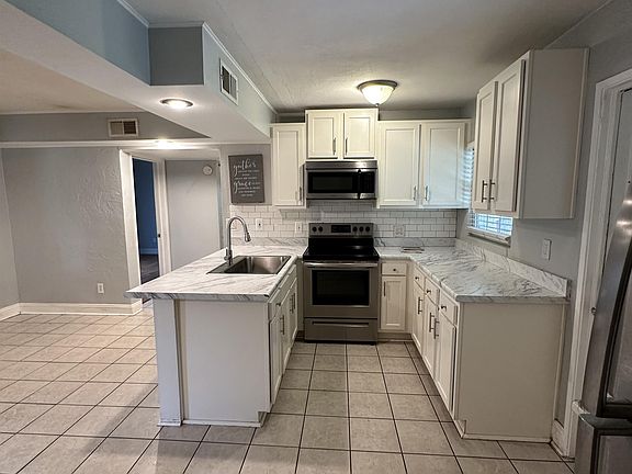 2nd image of 3849 Eve Dr W