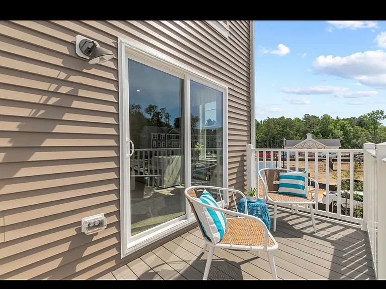 9273 Magellan Pkwy #A — Photo 10