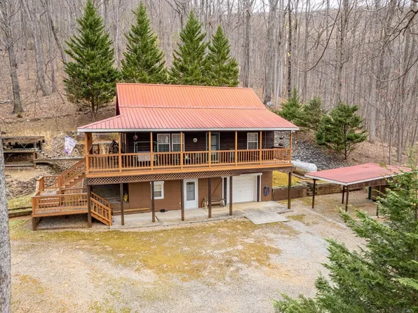 3273 Goff Mountain Rd, Big Island, VA 24526