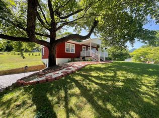 1239 Beaverdam Rd, Canton, NC 28716