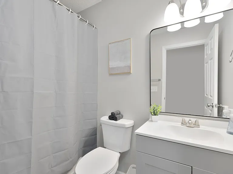 300 Stewart Ln #15 — Photo 12