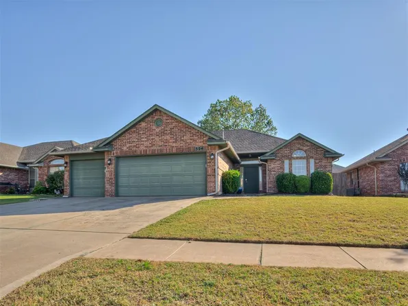 504 Madeline Ln, Moore, OK 73160