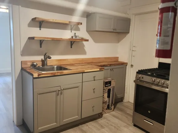 314 W Vine St #3, Kalamazoo, MI 49001