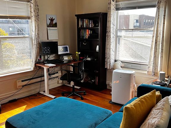 2nd image of 1522 1st Ave W APT 402