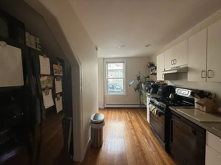 332 Bunker Hill St #1 — Photo 21