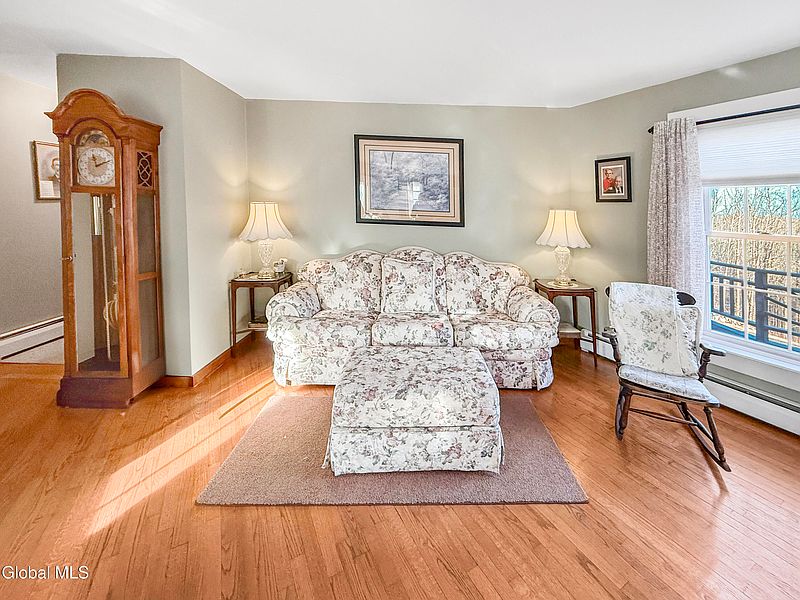 4th image of 108 Countryside Drive