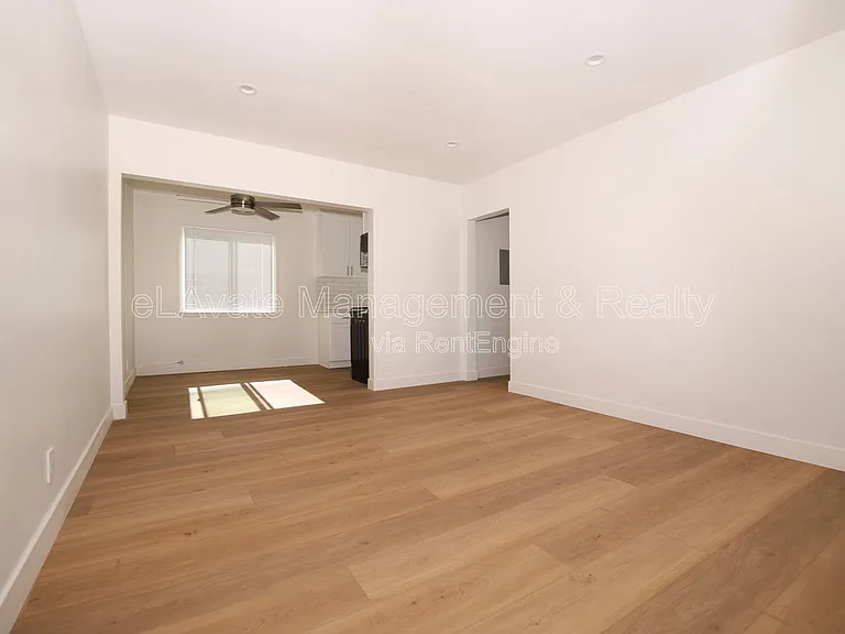 14115 Gilmore St #2 — Photo 5