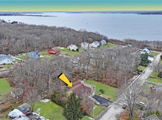 195 Kaufman Rd, Tiverton, RI 02878