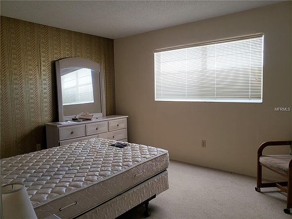 4th image of 5705 80th St N Unit 409