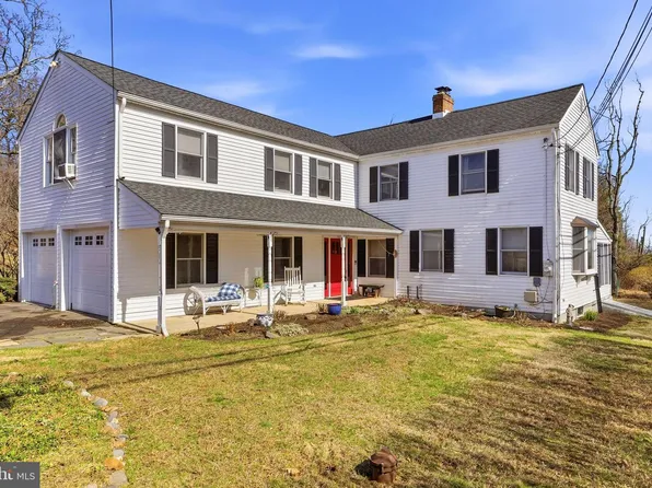 72 Poor Farm Rd, Pennington, NJ 08534