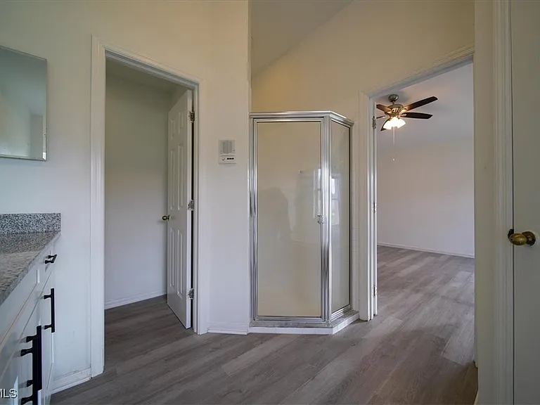 1502 Scholar Ct — Photo 12