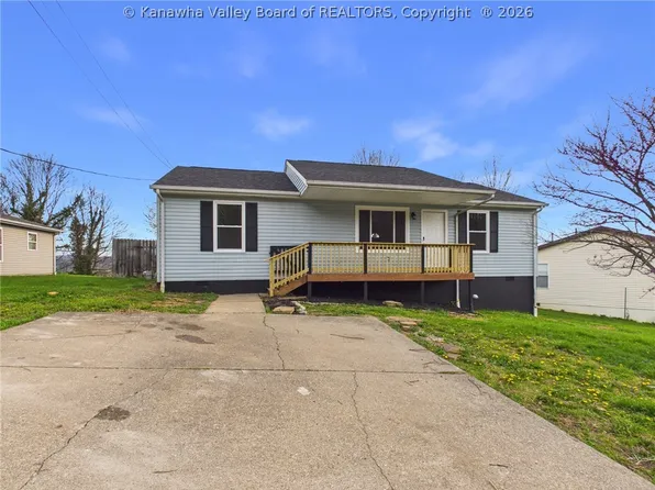 5600 Habitat St S, Saint Albans, WV 25177