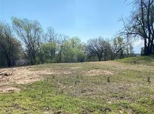 104 N Franklin Ave W, Sand Springs, OK 74063