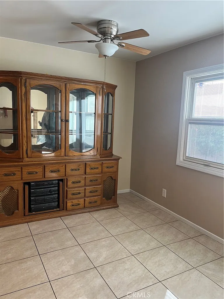 2 bed, 1.5 bath, 1476 sqft, $3,200 — Photo 4