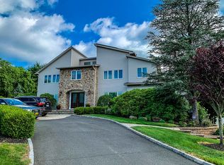 12 Snowdrop Dr, New City, NY 10956