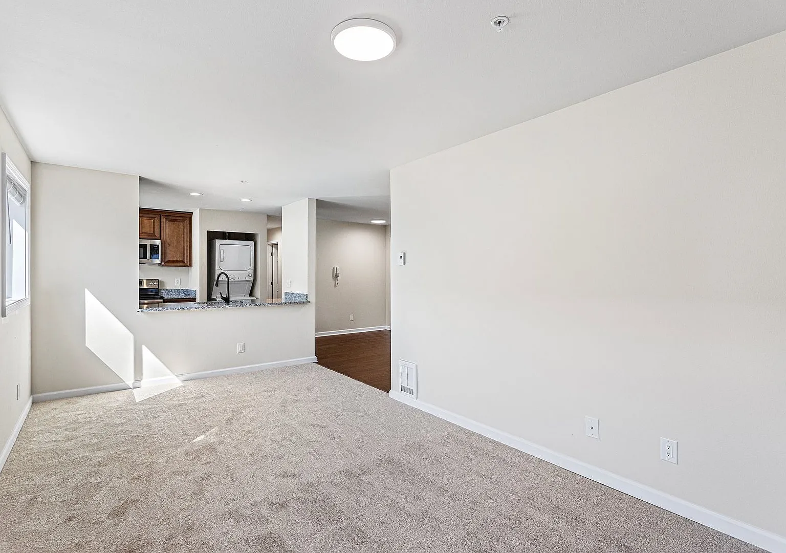 Park Place Apartments — Photo 4