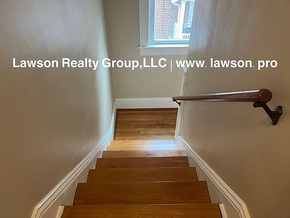 5th image of 1733 Maiden Ln SW #1733