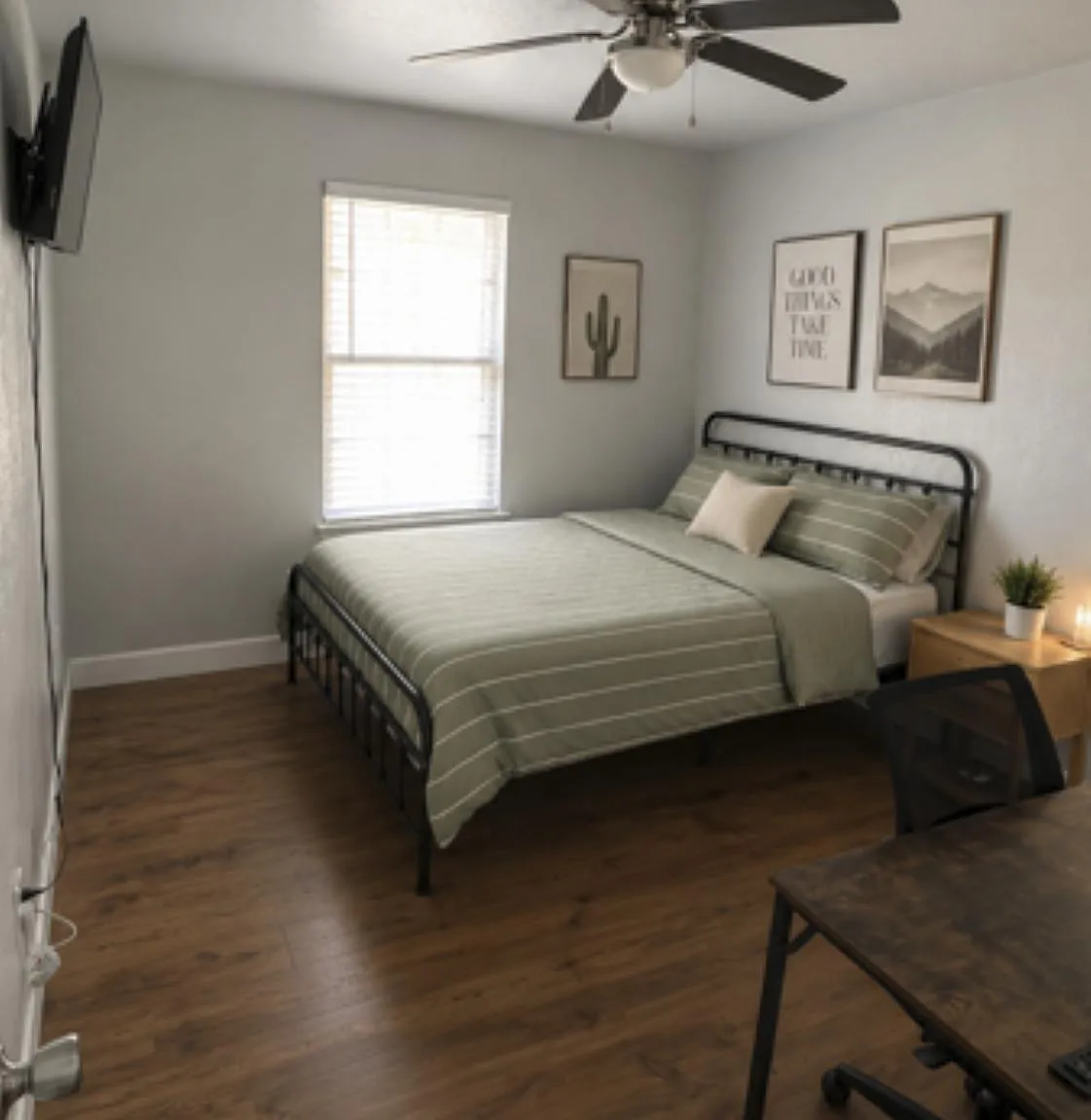 4 bed, 2.0 bath, 1800 sqft, $776 — Photo 1
