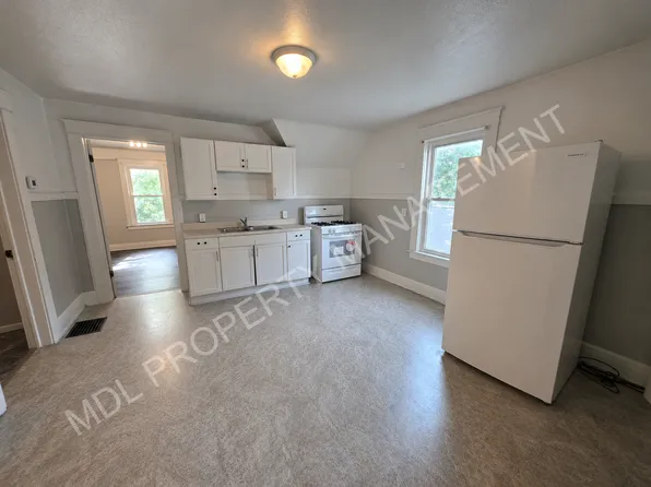 2120 Stark St., 2120 Stark St APT 2, Saginaw, MI 48602