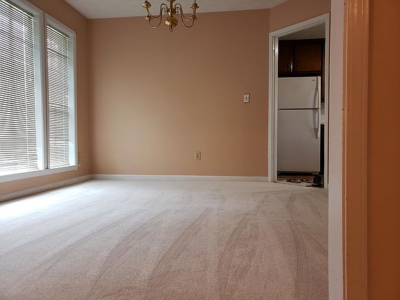 5th image of 4505 Deerfield Ct