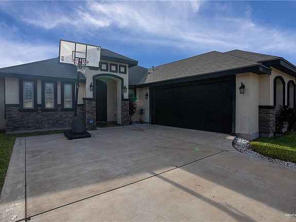 2nd image of 1400 Quail Dr
