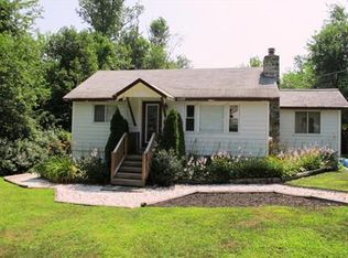 118 Coon Den Rd, Highland Lakes, NJ 07422