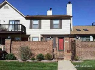 34727 E Marino Ct, Chesterfield, MI