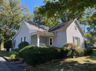 429 Park Rd, Mount Carmel, IL 62863