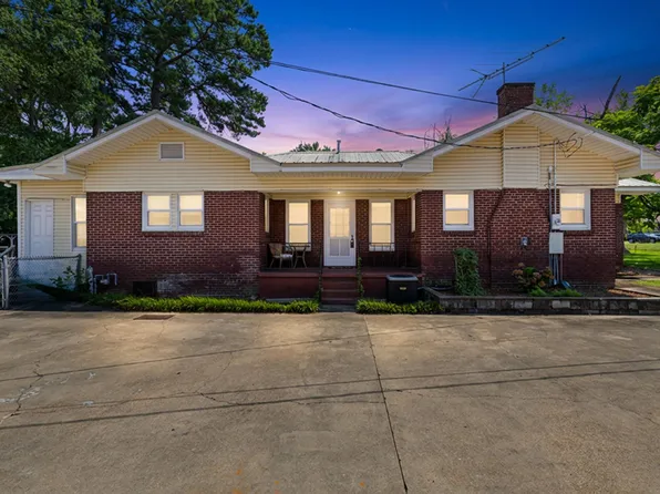 1104 S Washington Ave, Marshall, TX 75670