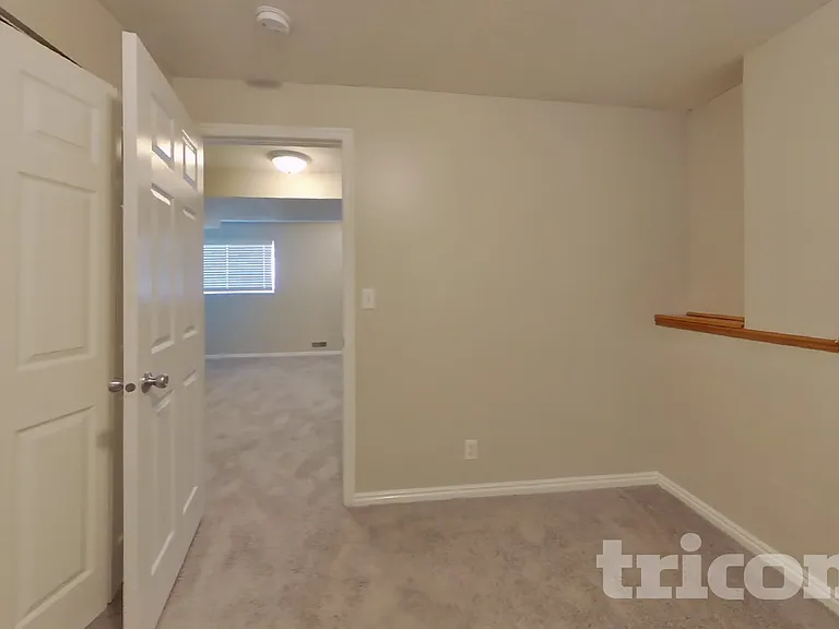 5845 S 4025 W — Photo 12